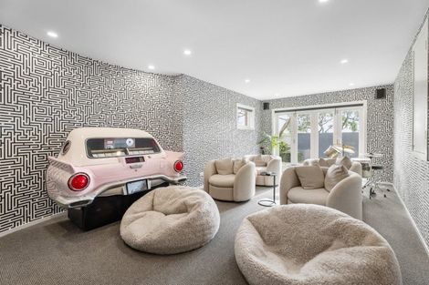 Photo of property in 80 Sarsfield Street, Herne Bay, Auckland, 1011
