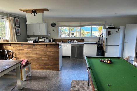 Photo of property in 9 Kakariki Road, Ngunguru, Whangarei, 0173
