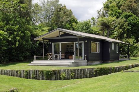 Photo of property in 11 Morehu Road, Rotoiti Forest, Rotorua, 3074