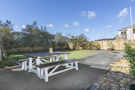 Photo of property in 72 Matua Road, Huapai, Kumeu, 0810