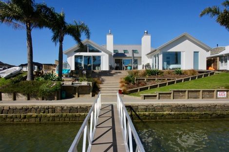 Photo of property in 77 Leeward Drive, Whitianga, 3510