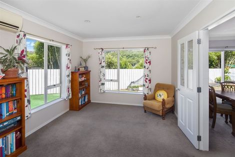 Photo of property in 19a Wantwood Grove, Churton Park, Wellington, 6037