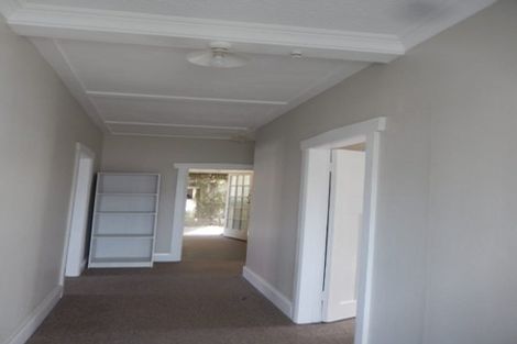 Photo of property in 20 Queens Drive, Kilbirnie, Wellington, 6022