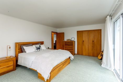 Photo of property in 246 Huatoki Street, Upper Vogeltown, New Plymouth, 4310