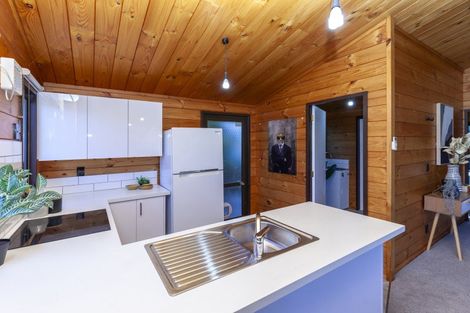 Photo of property in 6 Park Avenue, Waikanae, 5036