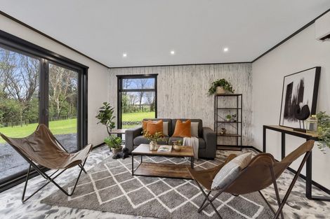 Photo of property in 112 Kawiu Road, Levin, 5510