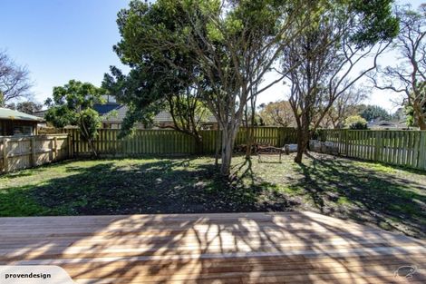 Photo of property in 16 Walton Avenue, Waikanae, 5036