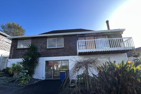 Photo of property in 2/127 Stapleford Crescent, Browns Bay, Auckland, 0630