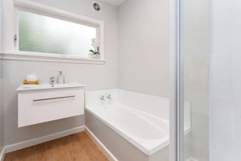 Photo of property in 129 Major Hornbrook Road, Mount Pleasant, Christchurch, 8081