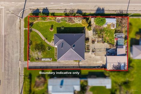 Photo of property in 1 Regent Street, Waimate, 7924