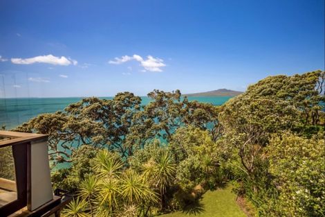 Photo of property in 16 Seacliffe Avenue, Belmont, Auckland, 0622