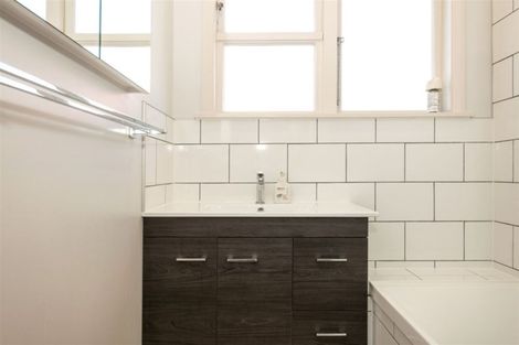 Photo of property in 33 Holdaway Street, Riversdale, Blenheim, 7201