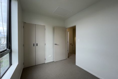 Photo of property in 3/2 Moor Avenue, Te Atatu Peninsula, Auckland, 0610
