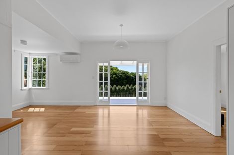 Photo of property in 72 Pebble Brook Road, Waitoki, 0994