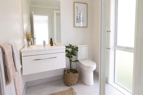 Photo of property in 66 Manhattan Crescent, Papamoa, 3118