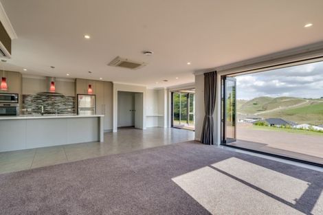 Photo of property in 35 Bryan Gallagher Place, Welcome Bay, Tauranga, 3175
