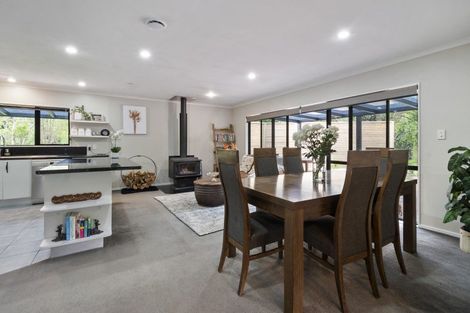 Photo of property in 402 Turitea Road, Turitea, Palmerston North, 4472