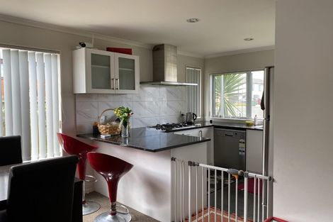 Photo of property in 18 Whekau Drive, Takanini, 2112