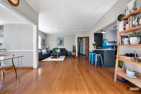 Photo of property in 227 Riverside Drive, Waterloo, Lower Hutt, 5011