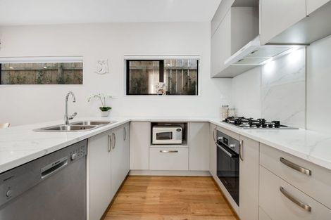 Photo of property in 132c Stapleford Crescent, Browns Bay, Auckland, 0630