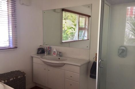 Photo of property in 30 Spencer Street, Crofton Downs, Wellington, 6035