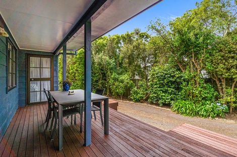 Photo of property in 21 Greenfield Road, Pollok, Waiuku, 2684