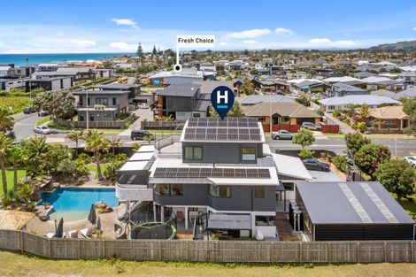 Photo of property in 2 Sandhurst Drive, Papamoa Beach, Papamoa, 3118