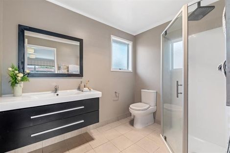 Photo of property in 11 Thackeray Place, Owhata, Rotorua, 3010