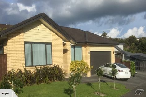 Photo of property in 17 Ohau Court, Fairview Heights, Auckland, 0632