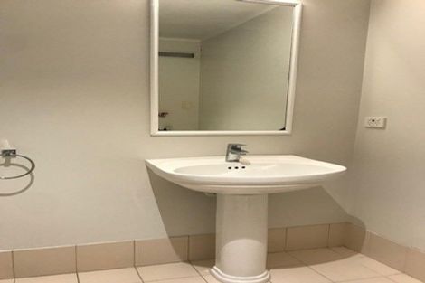 Photo of property in 9a/30 Westward Ho, Glen Eden, Auckland, 0602