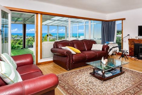 Photo of property in 211 East Coast Road, Castor Bay, Auckland, 0620