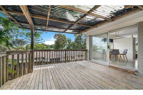 Photo of property in 12 Havelle Avenue, Titirangi, Auckland, 0604