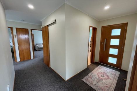 Photo of property in 4/50 Paynters Avenue, Strandon, New Plymouth, 4312