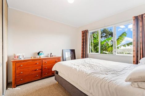 Photo of property in 24 Poplar Road, Stanmore Bay, Whangaparaoa, 0932
