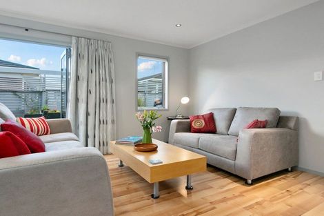 Photo of property in 17 Sheridan Crescent, Leamington, Cambridge, 3432