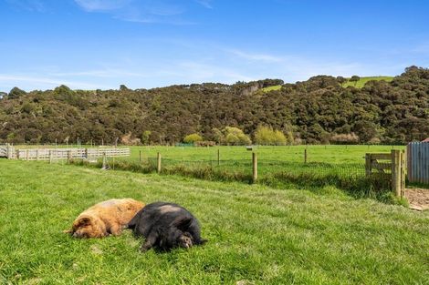 Photo of property in 438 Whitemans Valley Road, Whitemans Valley, Upper Hutt, 5371
