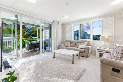 Photo of property in 30 Rewa Rewa Lane, Orewa, 0931