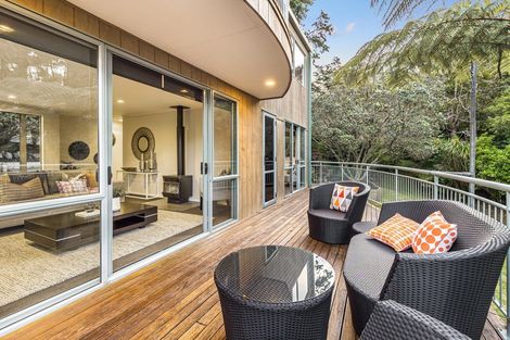 Photo of property in 103 Takahe Road, Titirangi, Auckland, 0604