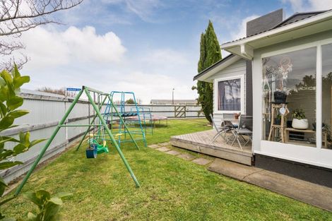 Photo of property in 87 Sutherland Crescent, Westbrook, Palmerston North, 4412