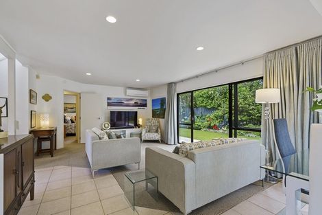 Photo of property in 13a Horotutu Road, Greenlane, Auckland, 1061