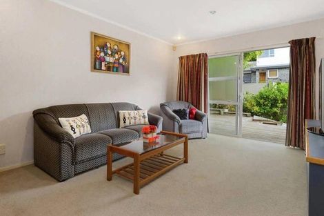 Photo of property in 76 Crestview Place, Browns Bay, Auckland, 0630