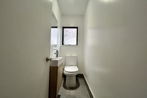 Photo of property in 40 Tudor Road, Henderson, Auckland, 0610