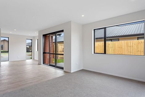 Photo of property in 33 Selfe Crescent, Burwood, Christchurch, 8083