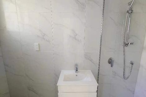 Photo of property in 9a Poruru Close, Papakura, 2110