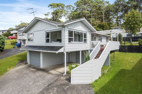 Photo of property in 52 Ravenwood Drive, Forrest Hill, Auckland, 0620