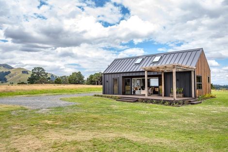 Photo of property in 26 Bucks Road, Tauwharenikau, Featherston, 5773