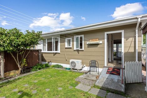 Photo of property in 22a York Street, Picton, 7220