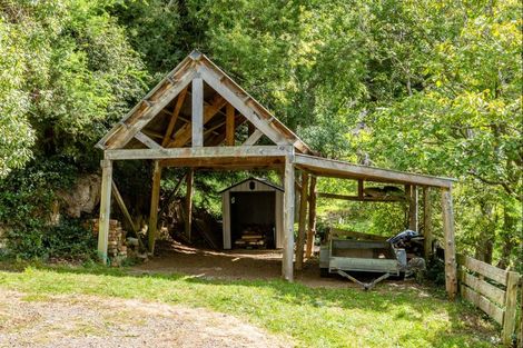 Photo of property in 8 Shadbolts Road, Pigeon Bay, Akaroa, 7583