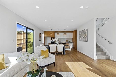 Photo of property in 2 Kanono Way, Helensville, 0800