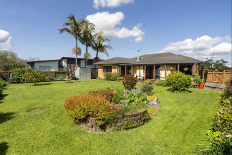 Photo of property in 35 Edgewater Grove, Whakatane, 3120